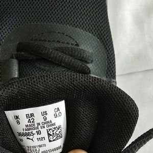 Men Brand New Puma Sneakers